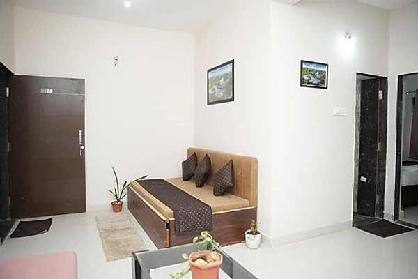best cheap hotels in hotel happy stay jabalpur