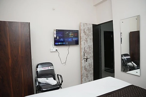 business hotels in hotel happy stay jabalpur
