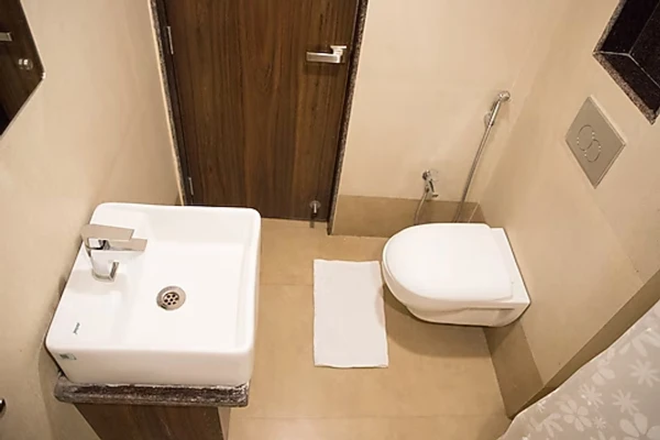 honeymoon hotels in hotel paras jabalpur