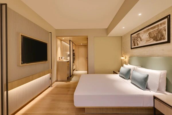 hotel near jabalpur airport - lemon tree premier jabalpur