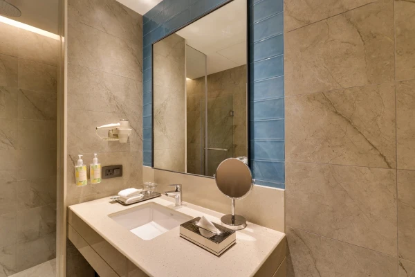 online room booking in naudra bridge, jabalpur - lemon tree premier jabalpur