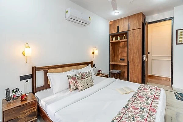 hotel room booking in malviya nagar, jaipur - alaya stays ramalaya 8 bhk with serene coutyard & lush garden jaipur