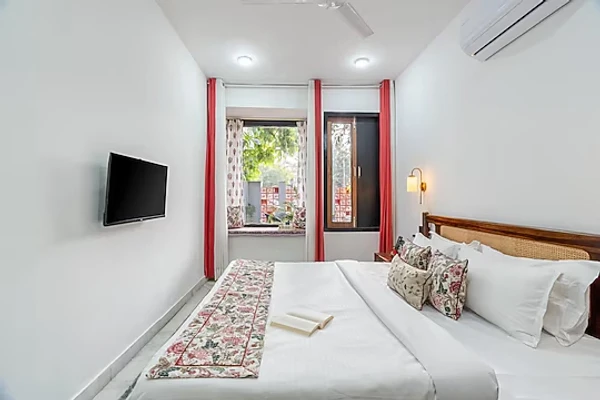 hotel in malviya nagar, jaipur for family - alaya stays ramalaya 8 bhk with serene coutyard & lush garden jaipur