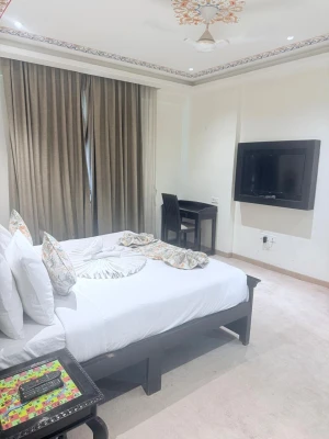 hotel near jaipur airport - caelum atharva palace