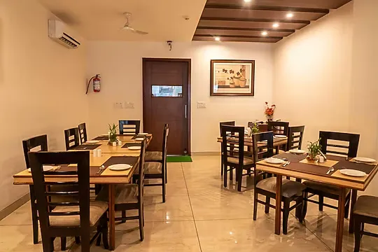 family holiday hotels in cosmos raj plaza jaipur