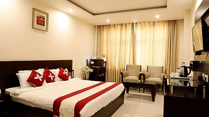 best hotel in cosmos raj plaza jaipur