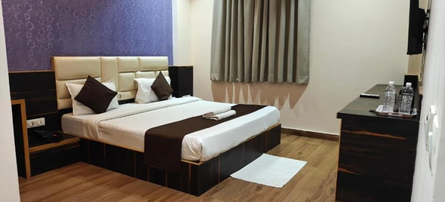 jacuzzi hotel in jagatpura, jaipur - hotel karma inn