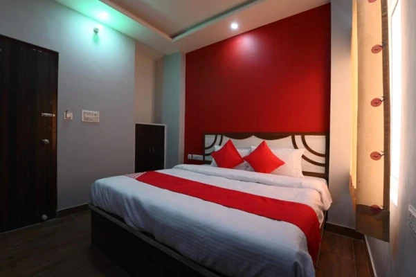 hotel with free parking in sanganer, jaipur - hotel lakhdatar