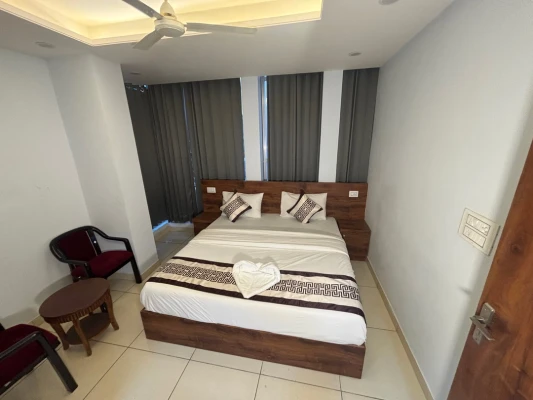 family hotel with pool in malviya nagar, jaipur - hotel rk palace