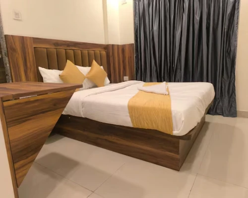 hotel with gym in mansarovar, jaipur - hotel starlink by the nine hotel