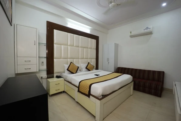 best night stay hotels in hotel the 11 inn jaipur