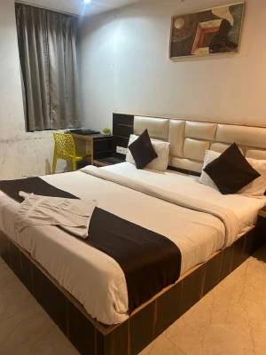 hotel with free parking in pratap nagar, jaipur - hotel the crims