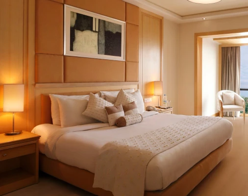 hotel with free parking in bani park, jaipur - lemon tree premier jaipur