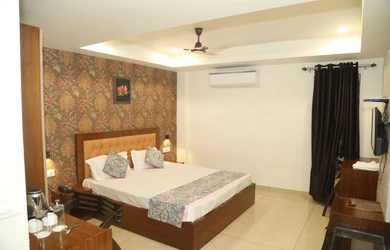 hotels for few hours in hotel whitestone residency jalandhar