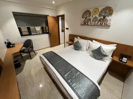 hotel with party hall in navi peth, jalgaon - mastiff hotel silver in, jalgaon