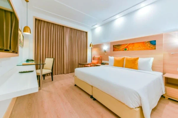 hotel with free parking in railway station, jammu - lemon tree hotel jammu