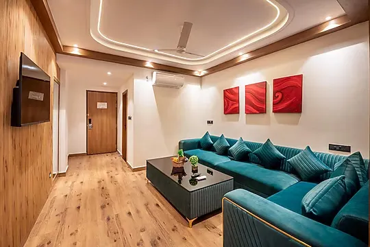 hotel with bar in katra, jammu - lords inn katra
