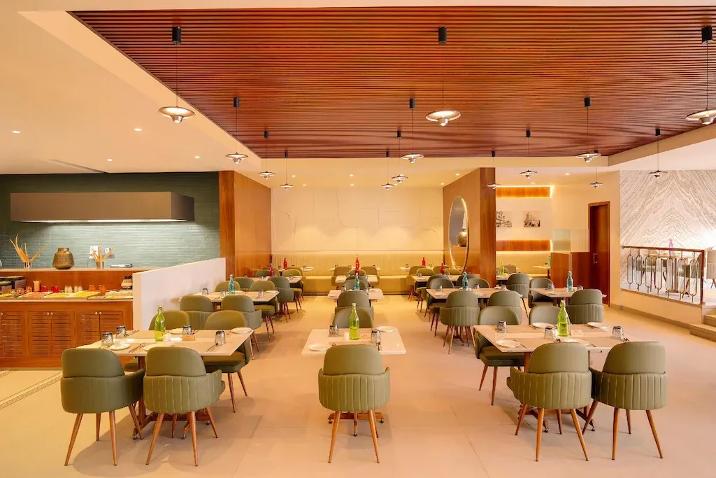 jacuzzi hotel in dwarka bypass road, jamnagar - lemon tree hotel jamnagar