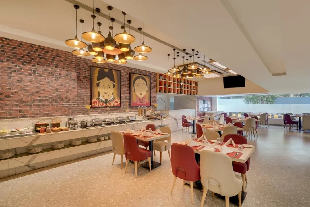 hotel with party hall in bistupur, jamshedpur - lemon tree hotel centre point jamshedpur