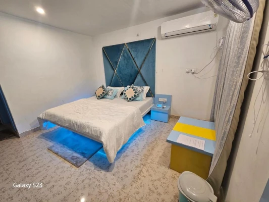 hotel with swimming pool in railway station road, jhansi - hotel sunset