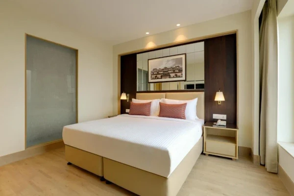 hotel with bar in railway station road, jhansi - lemon tree hotel jhansi