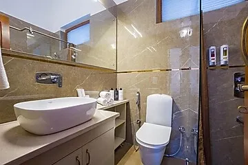 online room booking in ramnagar, jim corbett - alaya stays farm naturelle  3 bhk farmhouse with garden