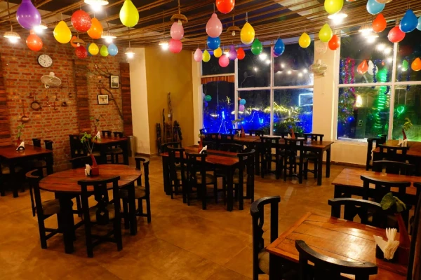 hotel with bar in ramnagar, jim corbett - le reserve corbett