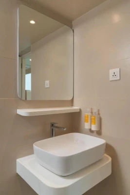 hotel with bar in nagamallithota, kakinada - bloom hotel - kakinada