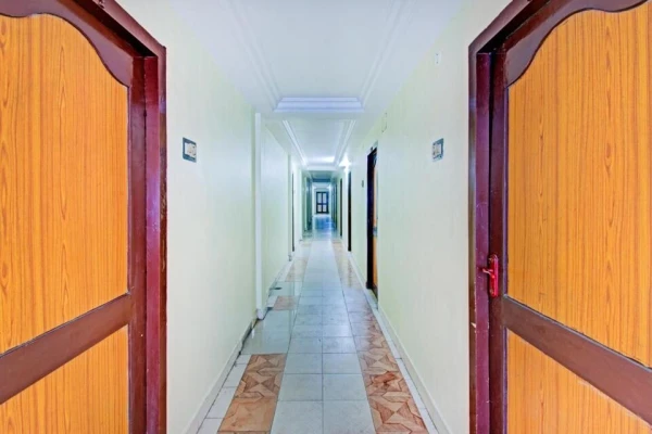 hotel with meeting room in perrajupeta, kakinada - decent residency
