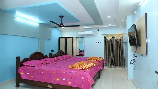 hotel with party hall in ramanayapeta, kakinada - sridevi grand