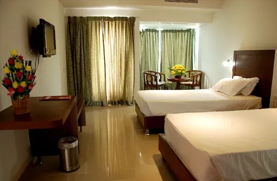 couple hotels in hotel milestonnez kanchipuram