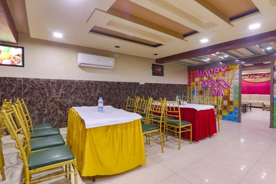 business hotels in gold galaxy kanpur kanpur