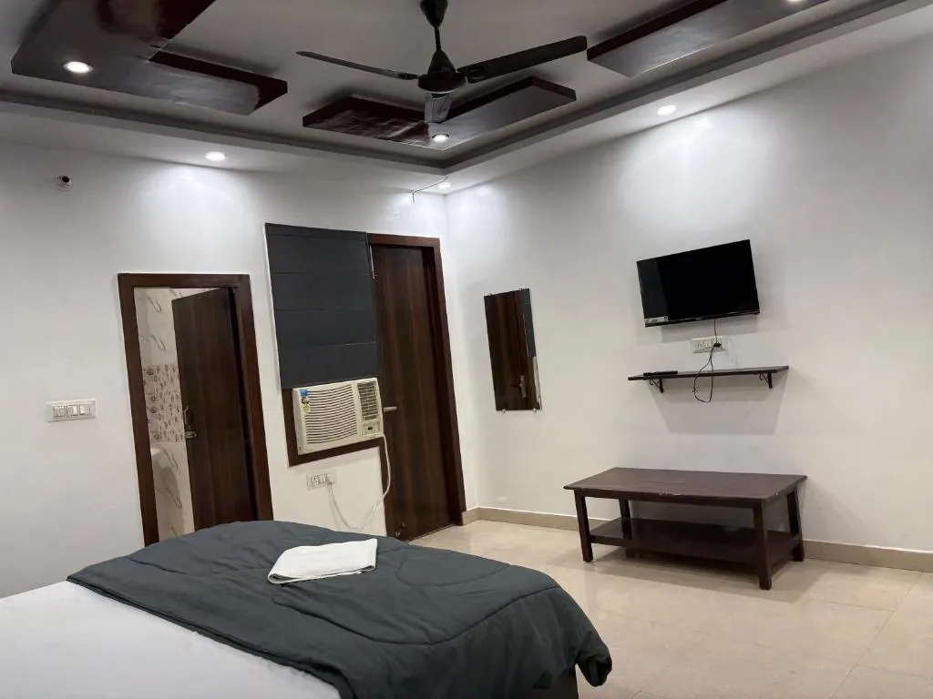best hourly stay in hotel shivaay inn kanpur