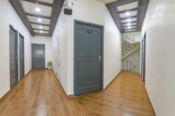 hotel near kanpur airport - super 3 premium kanpur