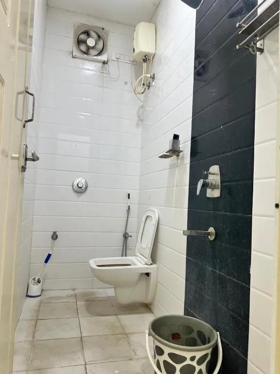 hourly hotels in sk guest house karur