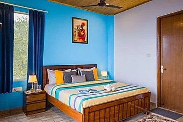 hotel in nahari, kasauli for couples - alaya stays archee's villa 6 bhk with gaming zone, attic and 360 mountain views