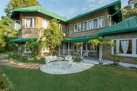 hotel in dharampur, kasauli for couples - alaya stays chalet vie 3 bhk pet friendly kasauli