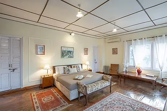 hotel near kasauli railway station - alaya stays chalet vie 3 bhk pet friendly kasauli