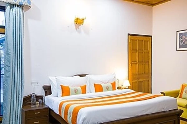 dharampur, kasauli hotel booking - alaya stays mehar villa 3 bhk villa with garden