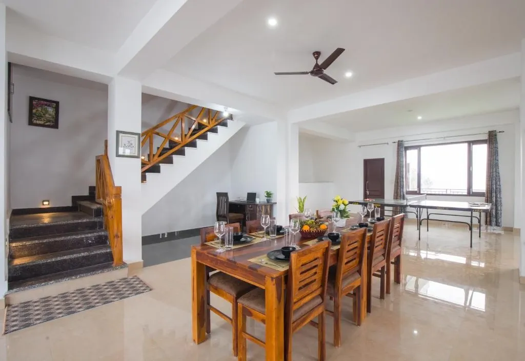 hotel with free parking in samol, kasauli - alaya stays querencia 5 bhk with hill view