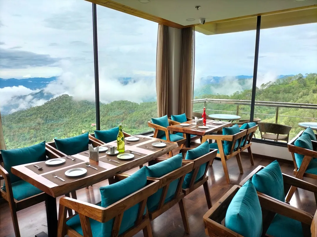 hotel with meeting room in moti kona, kasauli - lemon tree hotel kasauli