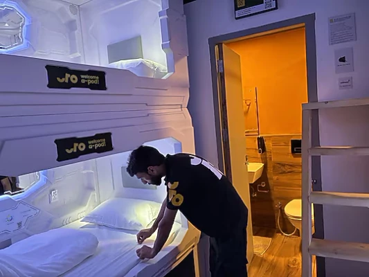 hotel room booking in railway station road, katra - naptapgo katra