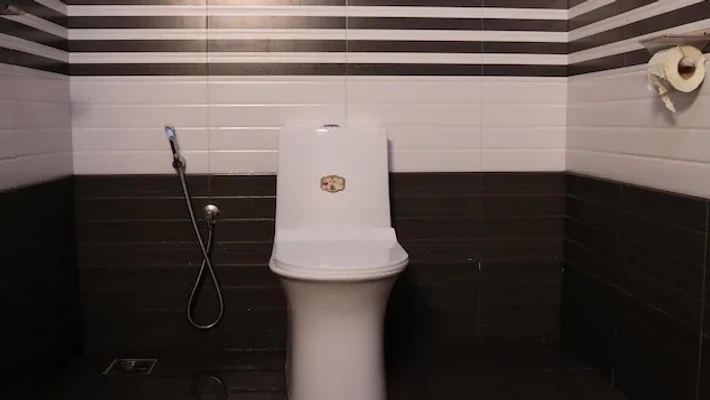 homestay in church road, kattappana with swimming pool - grace & joy homestay