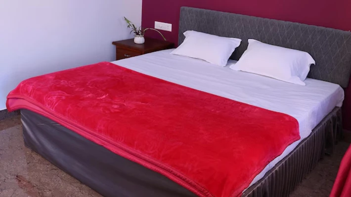 homestay near railway station in kattappana - grace & joy homestay