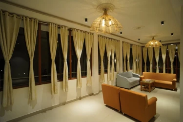 hotel with bar in kausani baijnath road, kausani - hotel valna estate kausani