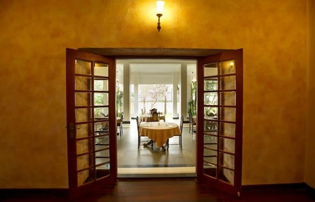 Hotel in dutch cemetery road, kochi for family - amritara poovath heritage