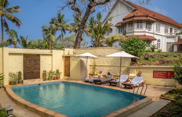 hotel room booking in dutch cemetery road, kochi - amritara poovath heritage