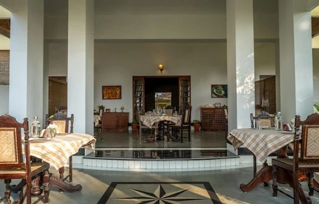 hotel room booking in dutch cemetery road, kochi - amritara poovath heritage
