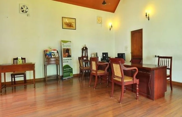 dutch cemetery road, kochi hotel booking - amritara poovath heritage