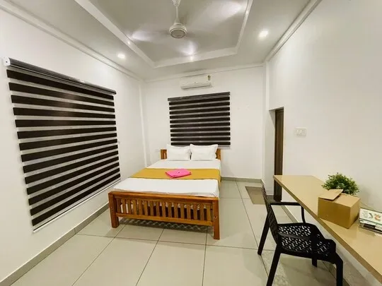 best budget hotels in astros inn kochi